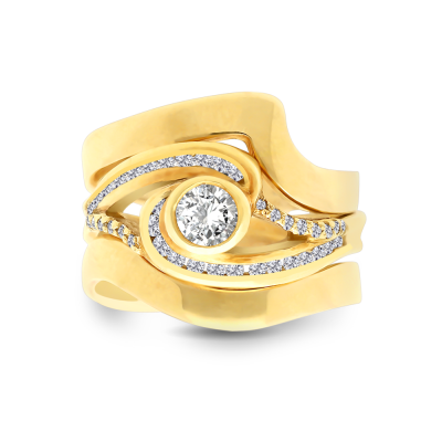 18ct Yellow Gold Tripset Diamond Ring