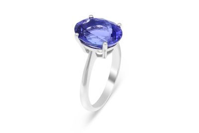 18ct White Gold Oval Tanzanite Solitaire Ring